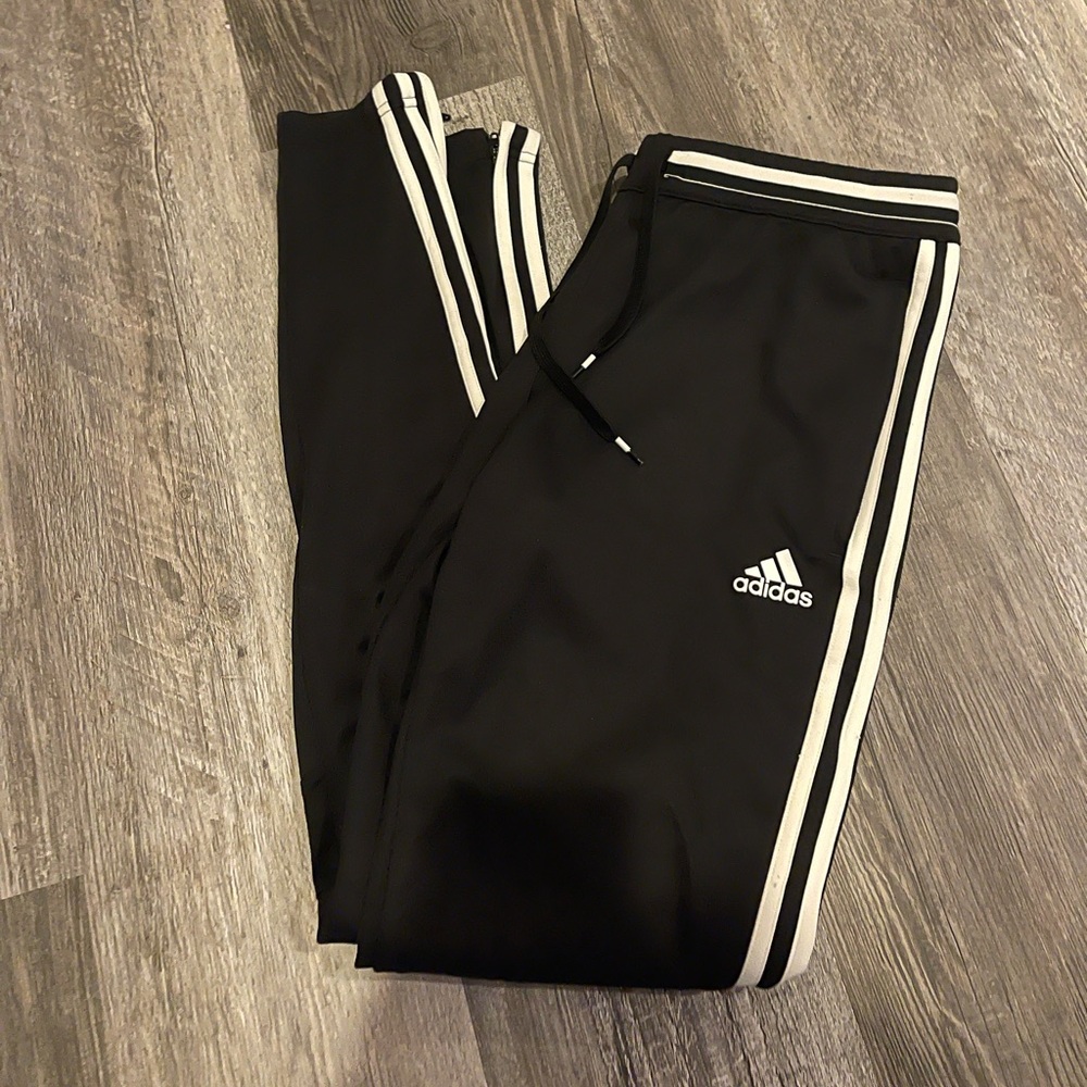 Adidas sweatpants